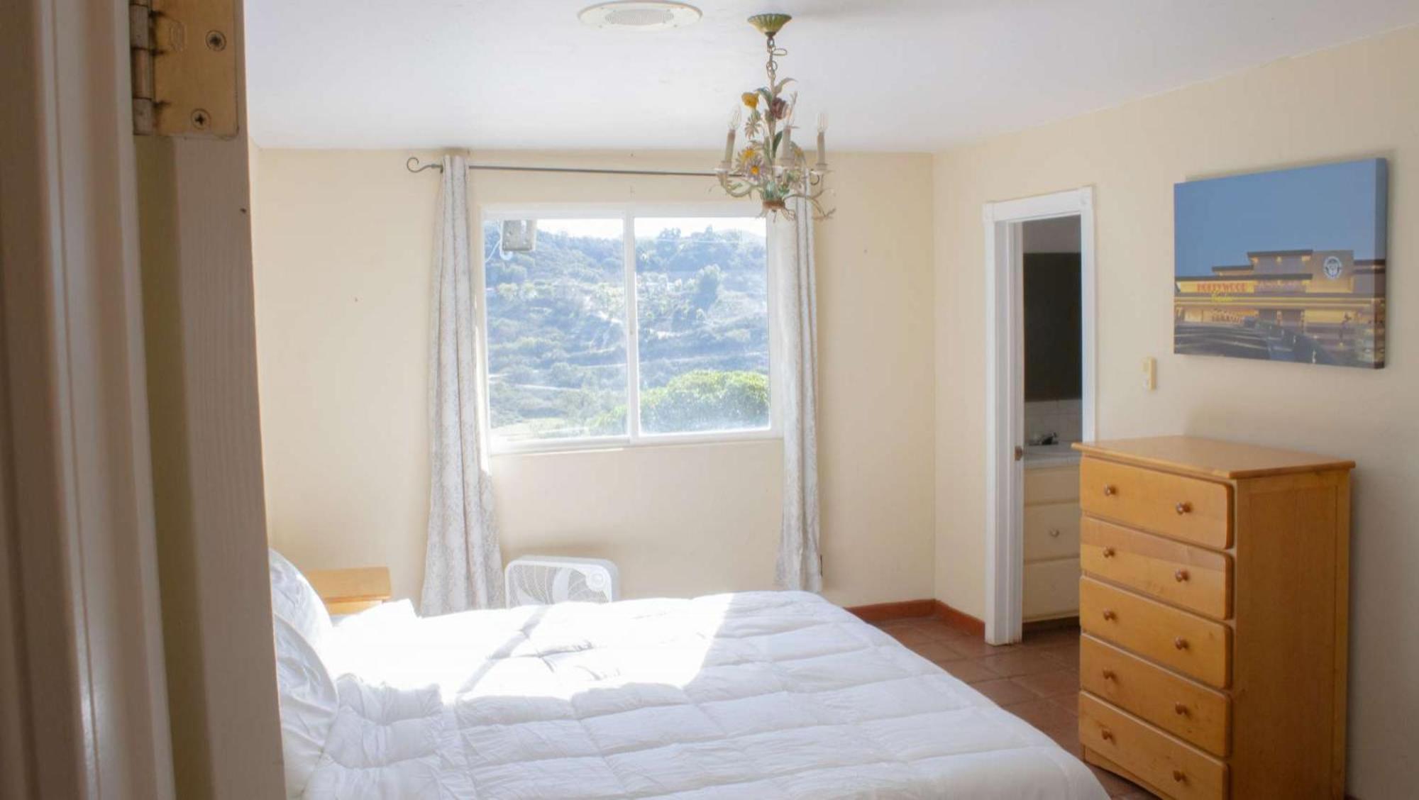 Private Home On 10 Acres - Heated Salt Pool & Jacuzzi, Mountain & City Views, Horseshoes, Basketball, Bbq, Golf Putting, Foosball, Croquet, Bose Stereo, White Cotton Bedding - Hilltop Hacienda, Pool Heat Optional Jamul Exterior photo
